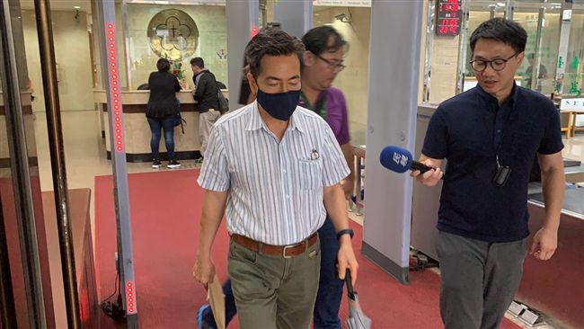 打傷女鄰居遭求償　周董叔叔得賠錢了
