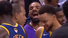 NBA／暴龍大使怒嗆格林：你這垃圾
NBA,季後賽,多倫多暴龍,Drake,金州勇士,Stephen Curry,Draymond Green
翻攝自推特