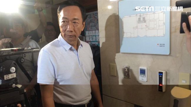 網傳母死訊　郭台銘震怒！親現身提告