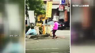 大媽整袋垃圾拋路邊！清潔隊活逮開罰