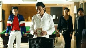 梁家輝飾演狂妄綁匪（圖／華映提供）