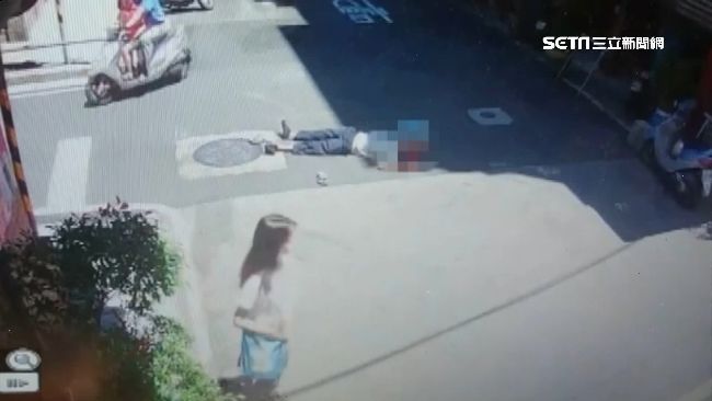 老翁倒路中！路人怕遇「碰瓷」不敢救