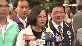 小英跑彰投陪農友　提醒韓：勿忘市民