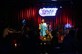 Rocket music,火箭音樂餐廳,現場演唱,西洋老歌,王登名