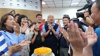 綠猛攻藍惜惜！「發財蛋糕」替韓慶生