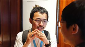 （１６：９）WWDC今年獎學金  華人最年輕得主15歲蘋果（Apple）全球開發者大會WWDC將於6月3日至7日舉行，15歲的于偉奇是今年WWDC獎學金大中華區最年輕得主，獲獎作品Cryptography & Privacy展示端對端加密等密碼學基本概念，希望讓更多人了解保護隱私的重要性。中央社記者吳家豪舊金山攝  108年6月3日