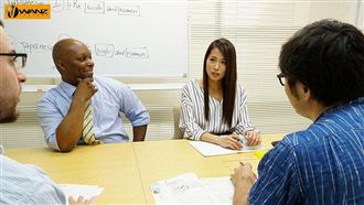 人妻報名英語班　遭黑人老師帶進旅館