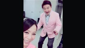 賀一航,孫淑媚,合照,悼念,台灣好歌聲。翻攝自孫淑媚臉書粉絲團