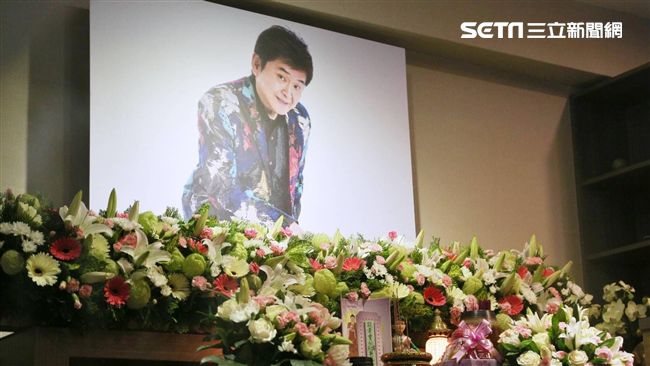 賀一航遺照曝光！背後原因公開惹鼻酸