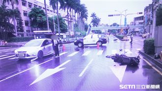 汽車闖紅燈猛衝撞　女騎士慘噴飛墜地