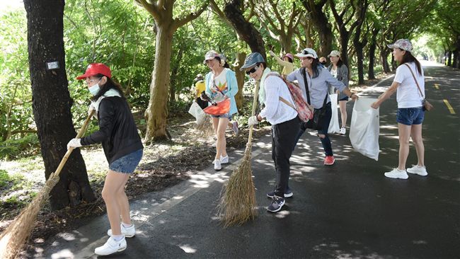 守護東螺溪　彰化清除290公斤垃圾