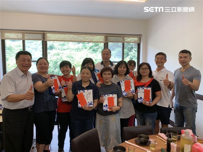 端午節＋警察節　金山警友會慰勞基層