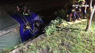 疲勞駕駛！阿嬤載兒孫　掉落大排水溝