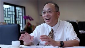 南院被批蚊子館  吳密察：不能只用人數想問題先前鴻海董事長郭台銘批故宮南院為蚊子館，國立故宮博物院長吳密察（圖）5日接受中央社專訪表示，「不能只用入館人數來想問題」，應著重在如何讓雲嘉南地區民眾有感。中央社記者王飛華攝  108年6月5日