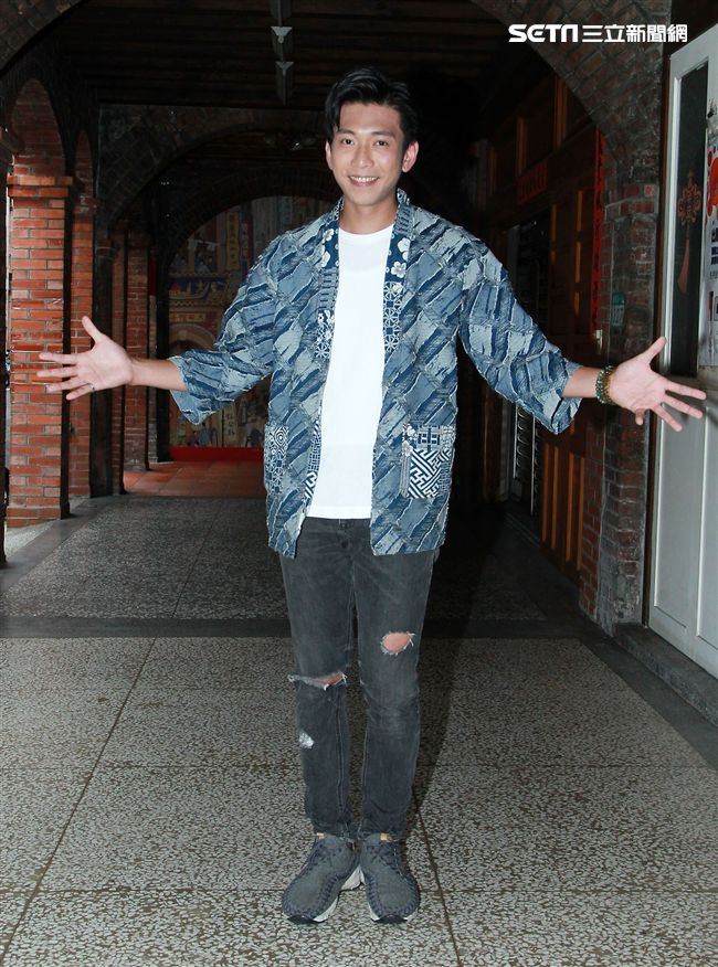 鮪魚接受三立新聞網專訪。（記者邱榮吉/攝影）