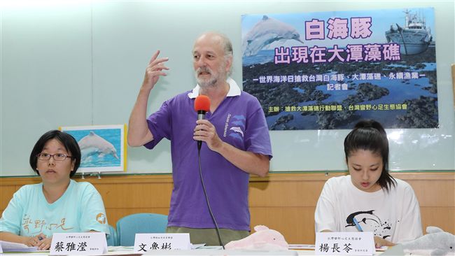 白海豚現蹤大潭藻礁　環團籲重啟環評