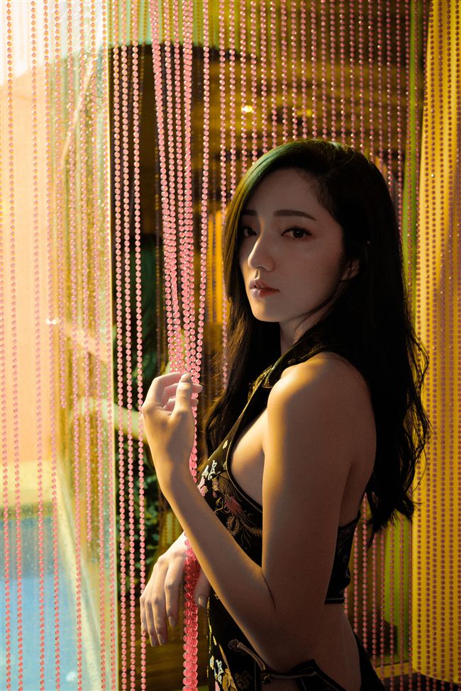 大哥福利社/古典系女友-劉琬新