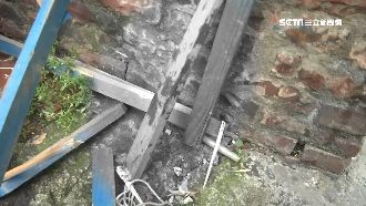 感情糾紛協調失利　3人巷弄互砍濺血