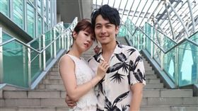 楊銘威與老婆方志友到越南工作慶生。（圖／TVBS）