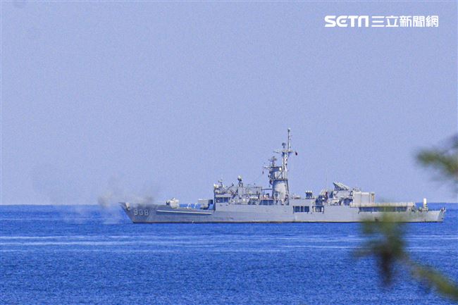 漢光卅五號演習於屏東滿豐射擊場實施，圖為FFG-938 寧陽艦(濟陽級巡防艦)。〔記者林士傑/屏東拍攝〕