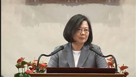 蔡英文總統10日上午接見「社團法人台灣道教門派聯合總會幹部、各協會理事長及道教宮廟負責人」。（圖／總統府提供）