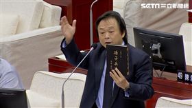 王世堅送書