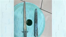 古厝,銅劍,拋光,生鏽,煞氣(圖/翻攝自爆系知識家)