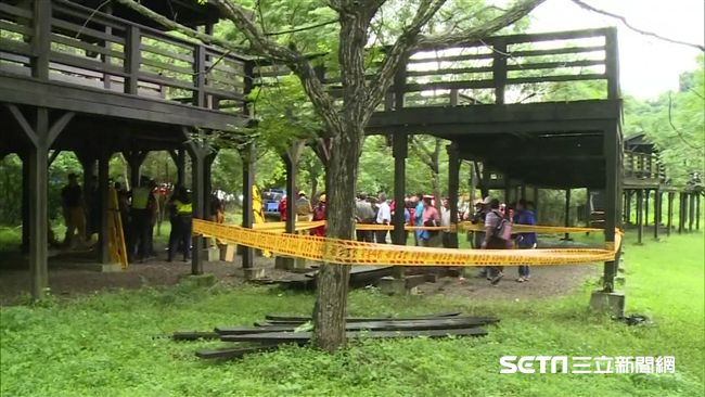 觀景平台坍塌「人壓人」　疑白蟻釀禍
