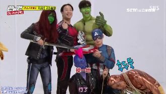 RM扮英雄！李光洙出場…她們害羞了