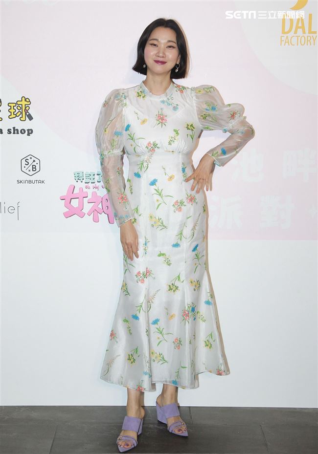 韓國美妝前線節目「get it beauty」超模主持人張允珠，來台錄製美妝節目。（記者邱榮吉/攝影）