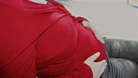 孕婦
https://www.flickr.com/photos/futurestreet/2733940348/in/photolist-5aAady-6cufMp-4xPSHi-4h2Fes-6MmBgo-q13qKp-ZUhiJ-deFesQ-gU1enW-g1ZVw-4RAbub-oJ7ZbB-4AxwPS-4AxD7s-97s4ay-59ntaW-2h95zi-pEVCsr-a9LQBy