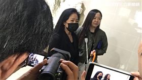 沛小嵐6/11 11:57離開馬如龍靈堂
圖／讀者提供