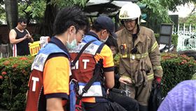 台南,成大,鳳凰樹,學生,砸傷