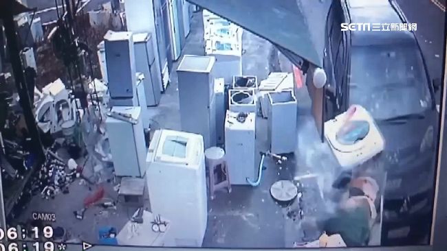 疑孫女嬉鬧分心　6旬嬤撞傷無辜婦