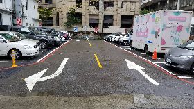 竹市東區區公所啟用影像智慧停車柱