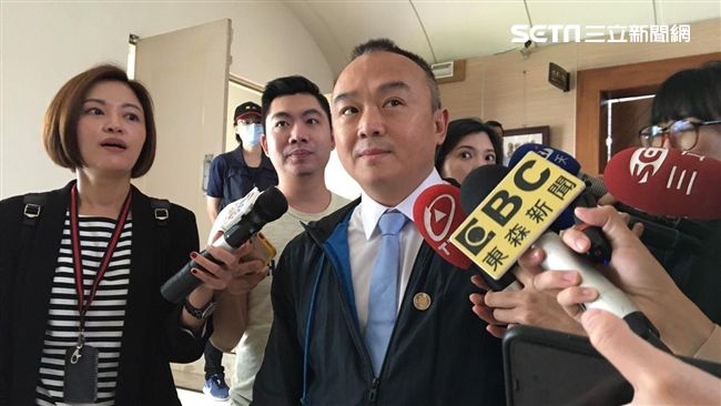潘恆旭不選了！「一夜長考」挺葉壽山