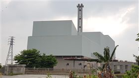 雲林垃圾問題待解　張麗善：2年內提治本之道雲林林內焚化爐已完成超過9成，現在仍在司法程序中尚未移交，縣內垃圾堆積問題仍待解決。雲林縣長張麗善10日在議會表示，將以2年時間提出治本之道。（資料照片）中央社記者葉子綱攝　108年6月10日