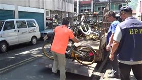 oBike成街頭垃圾　宜蘭全面拖吊來自新加坡的無樁式共享自行車oBike兩年前在宜蘭縣投放1900輛，但業者目前已停止營運，這些腳踏車如今成為街頭垃圾，宜蘭縣政府近日已請清潔隊拖吊並集中保管，若業者逾期未領回，將依廢棄物處理。（宜蘭縣環保局提供）中央社記者沈如峰宜蘭縣傳真　108年6月10日