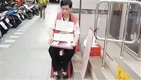 身障，失明，失聰，卓叔叔，街賣（臉書光線提供）