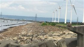 彰濱出海口積700公噸垃圾  縣府提早清完彰化縣彰濱工業區伸港區出海口堆積大量漂流垃圾，縣政府委託廠商進行清除工程，提前於10日清除完畢，共清除約700公噸垃圾。圖為垃圾清除後現況。（縣府提供）中央社記者蕭博陽彰化縣傳真  108年6月10日