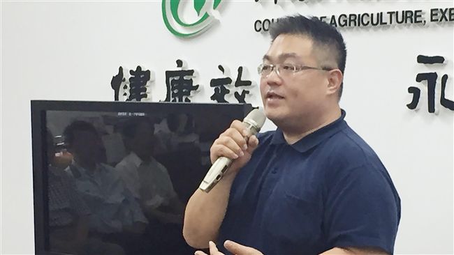 活逮首例秋行軍蟲！熱心男曝光被讚爆