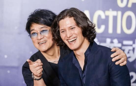 周華健29歲混血兒近照曝光！老外基因被嫌棄：比爸爸還老| 娛樂星聞
