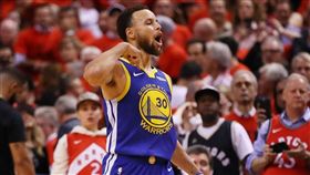 NBA／龍迷侮辱柯瑞母　柯瑞生氣了
NBA,季後賽,金州勇士,多倫多暴龍,垃圾話,Stephen Curry
翻攝自推特