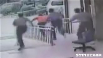 出庭裝病未上腳鐐　犯嫌落跑畫面曝光