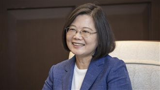 兌現祭品文!粉專慶小英勝初選發雞排