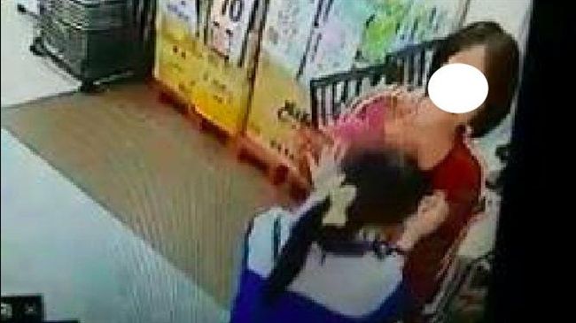 垃圾未收遭勸　惡婦竟扯髮賞店員巴掌