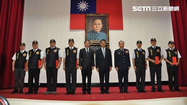 挾持案落幕！2小隊長「破格」升職