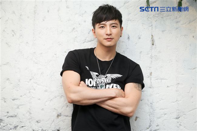小煜接受三立新聞網專訪。（記者林士傑/攝影）