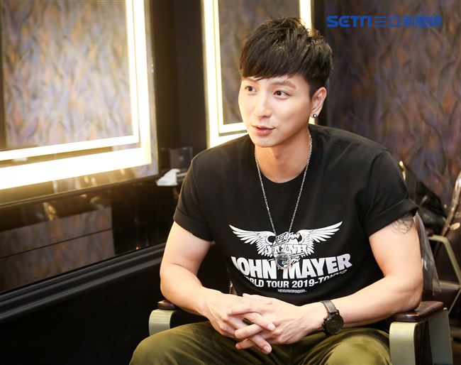 小煜接受三立新聞網專訪。（記者林士傑/攝影）