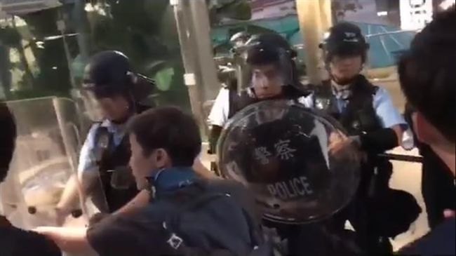 肉身抗警台網聲援！何韻詩淚謝台灣人